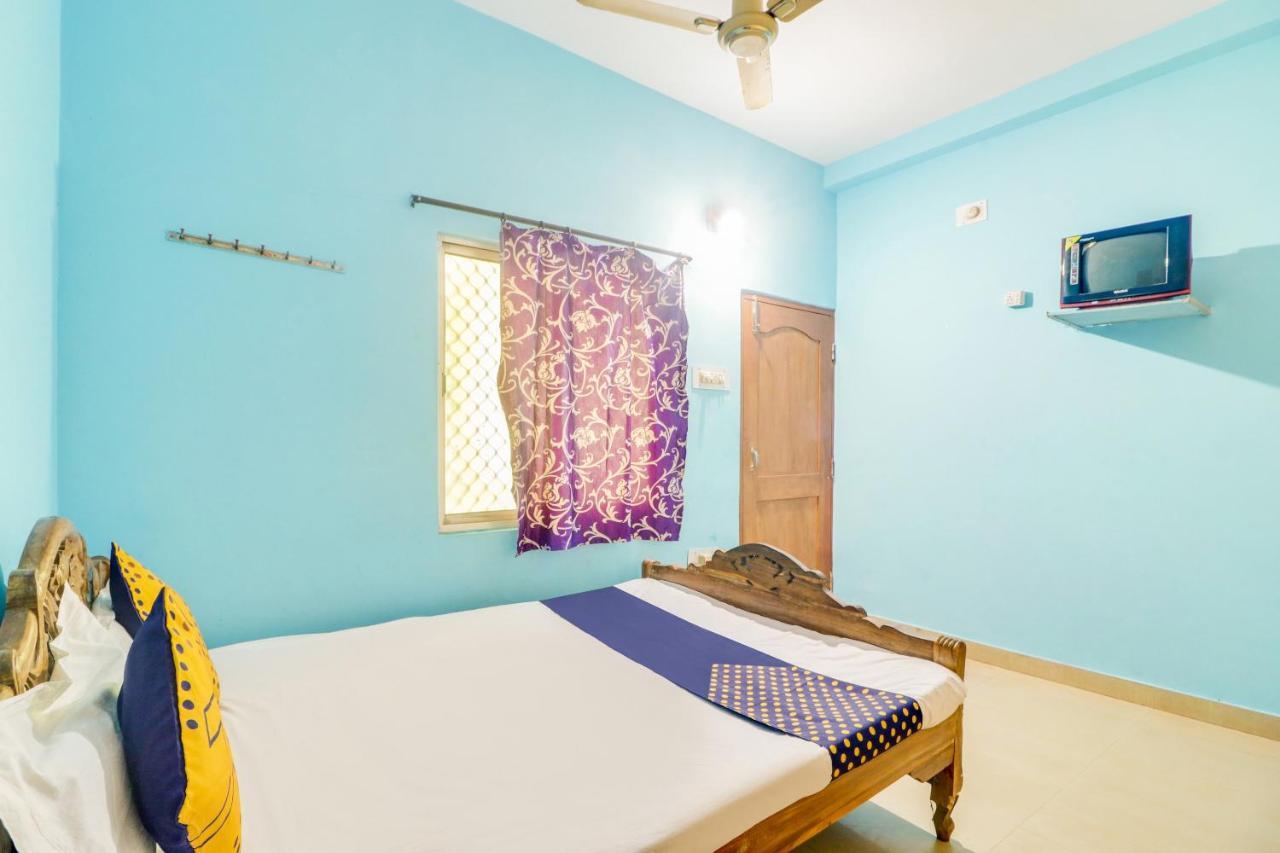 بوري Spot On 68703 Delight Inn المظهر الخارجي الصورة